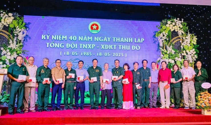 Tổng đội Thanh niên xung phong xây dựng kiến thiết Thủ đô: Hành trình bốn thập kỷ đóng góp và cống hiến- Ảnh 4.