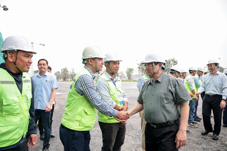 Thủ tướng Phạm Minh Chính kiểm tra tiến độ dự án Trung tâm Hội chợ Triển lãm Quốc gia- Ảnh 5.