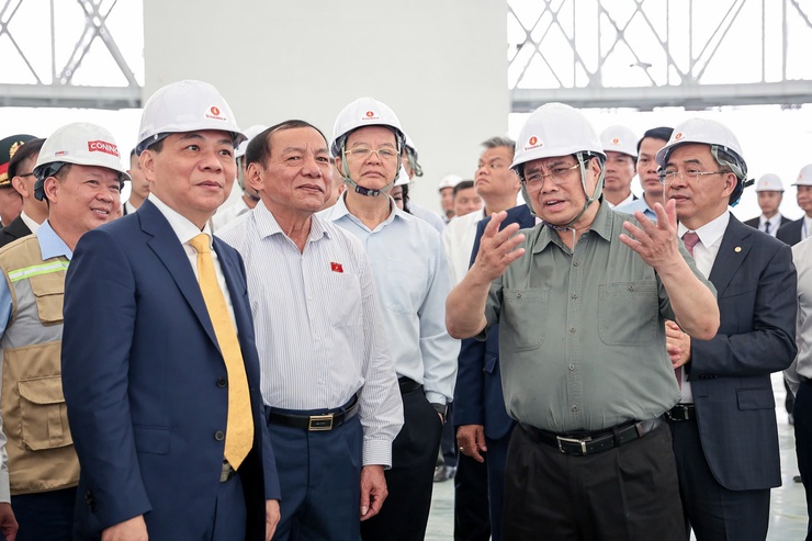 Thủ tướng Phạm Minh Chính kiểm tra tiến độ dự án Trung tâm Hội chợ Triển lãm Quốc gia- Ảnh 7.