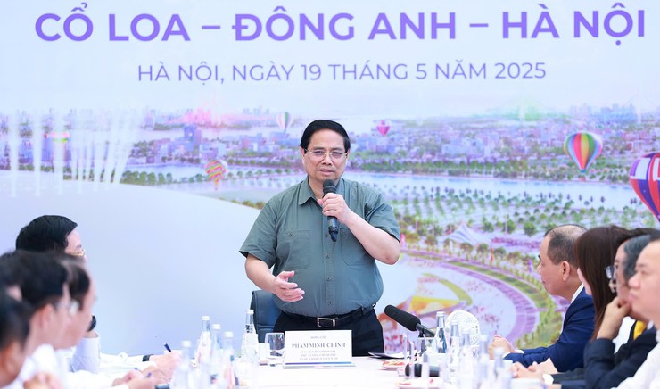 Thủ tướng Phạm Minh Chính kiểm tra tiến độ dự án Trung tâm Hội chợ Triển lãm Quốc gia- Ảnh 8.