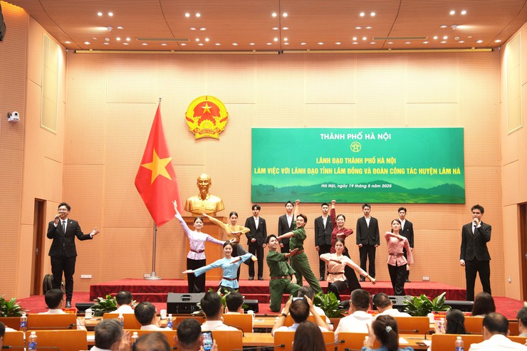 Thành phố Hà Nội và huyện Lâm Hà, tỉnh Lâm Đồng - 38 năm nghĩa tình bền chặt- Ảnh 4.