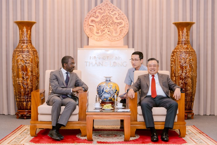 Hà Nội đề nghị UNESCO tiếp tục hỗ trợ bảo tồn Hoàng thành Thăng Long và Cổ Loa- Ảnh 2.