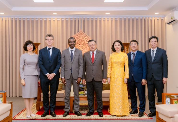 Hà Nội đề nghị UNESCO tiếp tục hỗ trợ bảo tồn Hoàng thành Thăng Long và Cổ Loa- Ảnh 1.