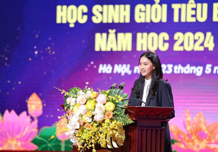 Tuyên dương học sinh giỏi tiêu biểu Thủ đô, năm học 2024-2025- Ảnh 5.