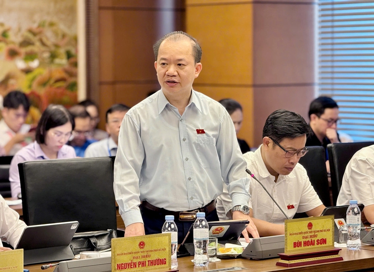 Đại biểu Quốc hội thảo luận về tình hình thực hiện kế hoạch phát triển kinh tế - xã hội và ngân sách nhà nước những tháng đầu năm 2025- Ảnh 5.