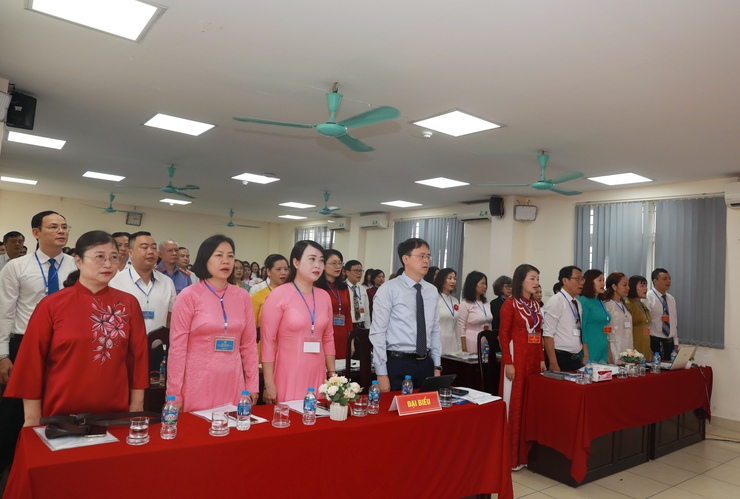 Quận Hai Bà Trưng: Đại hội điểm Chi bộ trường THPT Trần Nhân Tông, nhiệm kỳ 2025-2030- Ảnh 1.