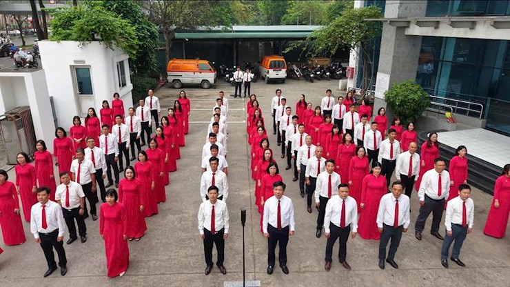 EVNHANOI lan tỏa tinh thần cống hiến trong Tháng Công nhân- Ảnh 2.