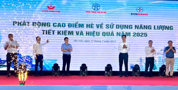 Hà Nội phát động cao điểm hè sử dụng năng lượng tiết kiệm, hiệu quả năm 2025- Ảnh 3.