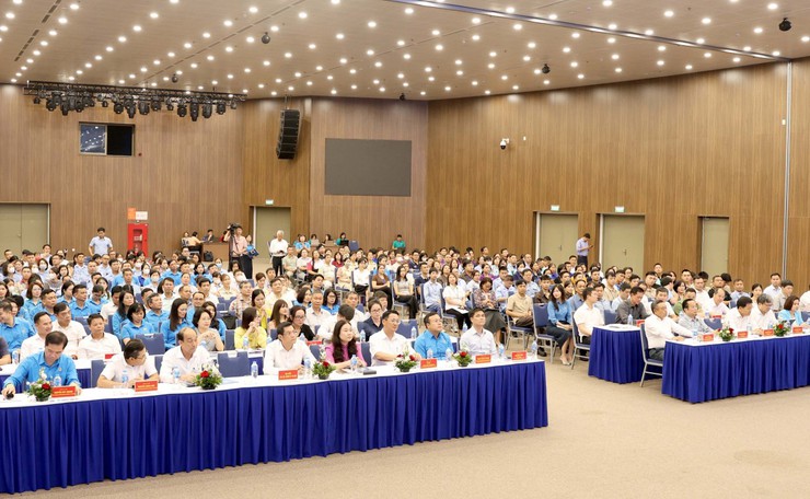 Chủ tịch Hà Nội gỡ vướng nhu cầu về nhà ở xã hội cho công nhân, người lao động- Ảnh 3.