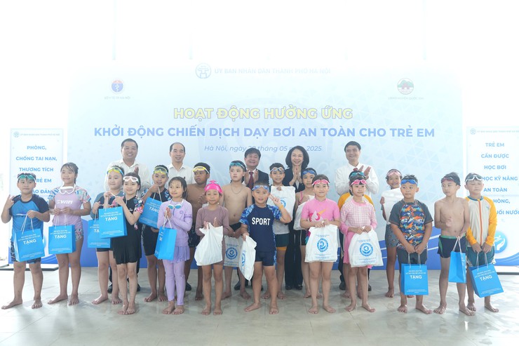 Hà Nội phát động Tháng hành động vì trẻ em năm 2025- Ảnh 10.