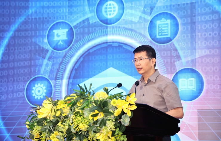 Quận Hoàn Kiếm phát động phong trào “Bình dân học vụ số”: Hướng đến phổ cập kỹ năng số cho toàn dân- Ảnh 2.
