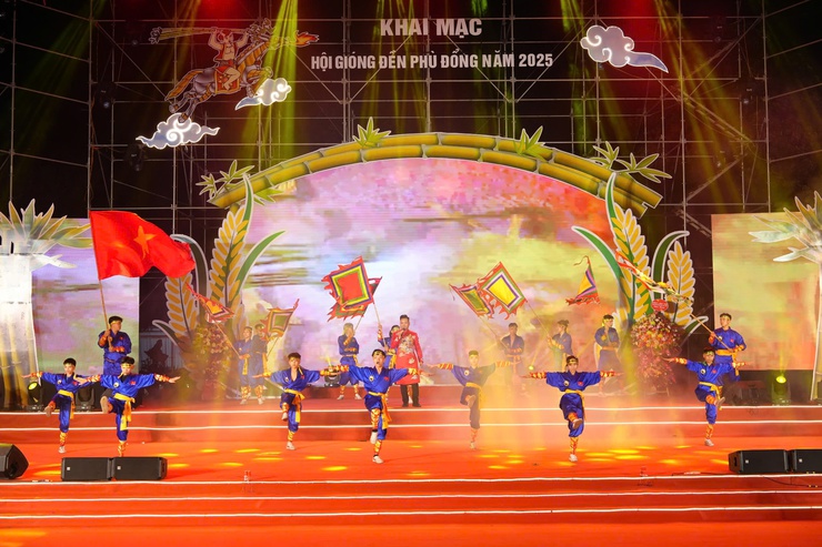 Huyện Gia Lâm: Khai mạc hội Gióng đền Phù Đổng- Ảnh 3.