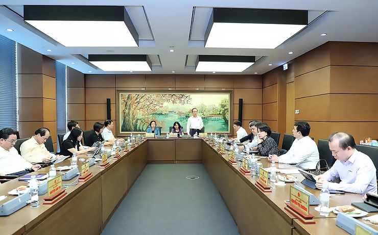 Chủ tịch UBND Thành phố Trần Sỹ Thanh: Không để gián đoạn dịch vụ công khi thực hiện chính quyền 2 cấp từ ngày 01/7/2025- Ảnh 1.
