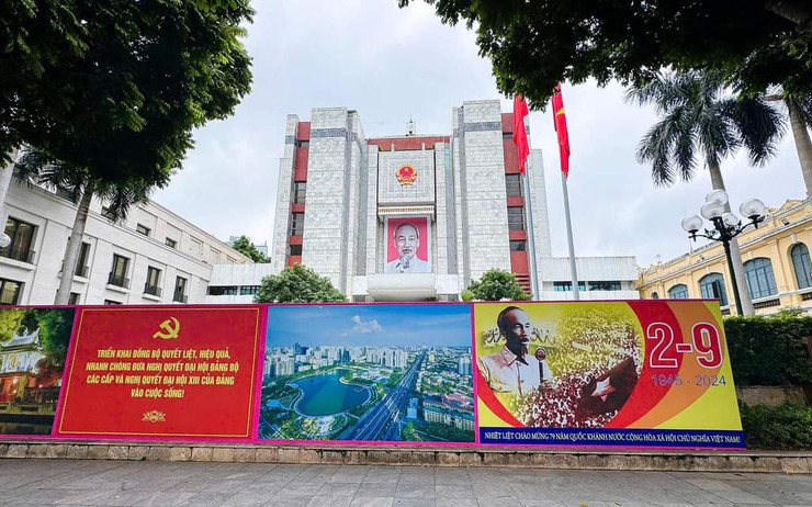 Nhiều chương trình nghệ thuật đặc sắc kỷ niệm 135 năm Ngày sinh Chủ tịch Hồ Chí Minh tại Hà Nội- Ảnh 1.