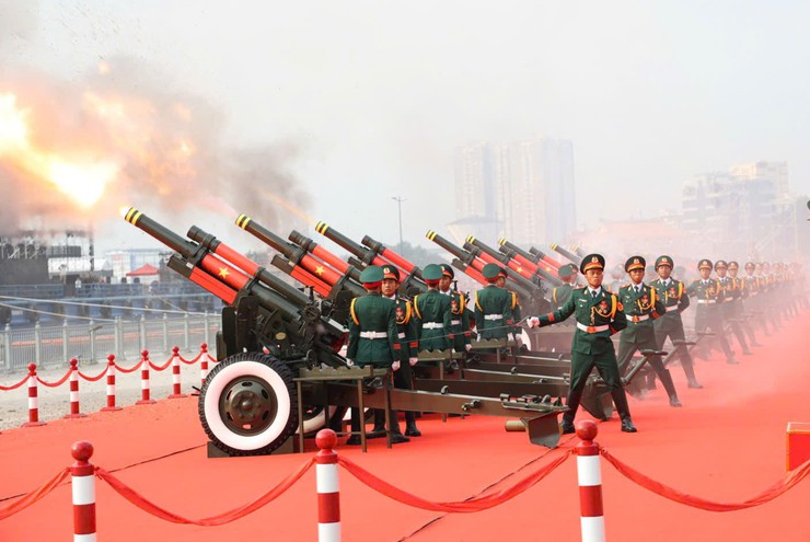Vietnam celebrates the 50th anniversary of Southern Liberation and National Reunification- Ảnh 1.