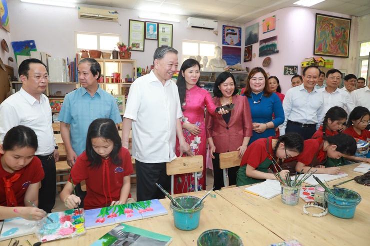 Tổng Bí thư Tô Lâm: Chăm lo cho trẻ khuyết tật là thước đo sự văn minh, tiến bộ của đất nước- Ảnh 7.