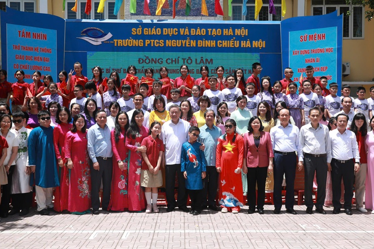 Tổng Bí thư Tô Lâm: Chăm lo cho trẻ khuyết tật là thước đo sự văn minh, tiến bộ của đất nước- Ảnh 8.