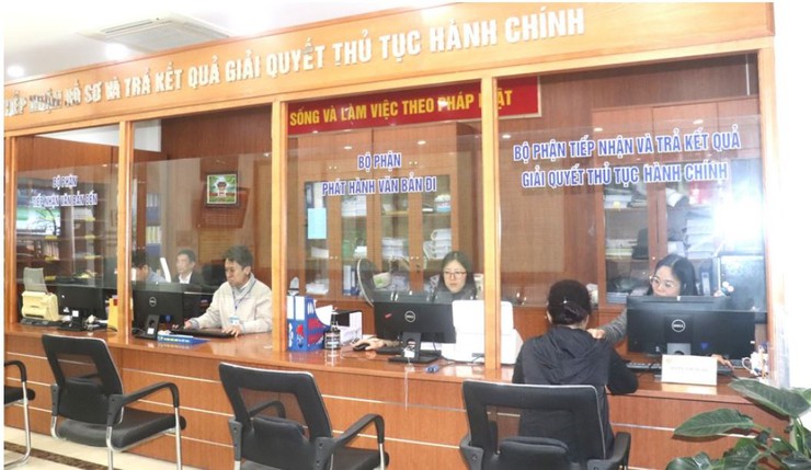 Hà Nội triển khai 7 giải pháp thiết thực nâng cao sự hài lòng của người dân- Ảnh 1.