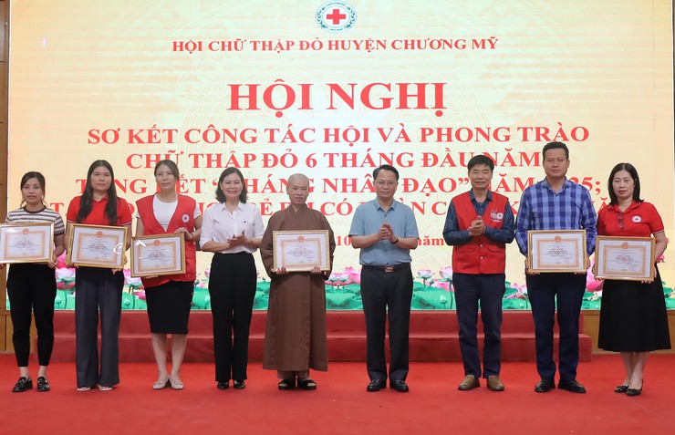 Chương Mỹ lan tỏa tinh thần nhân ái, kết nối yêu thương vì cộng đồng- Ảnh 1.