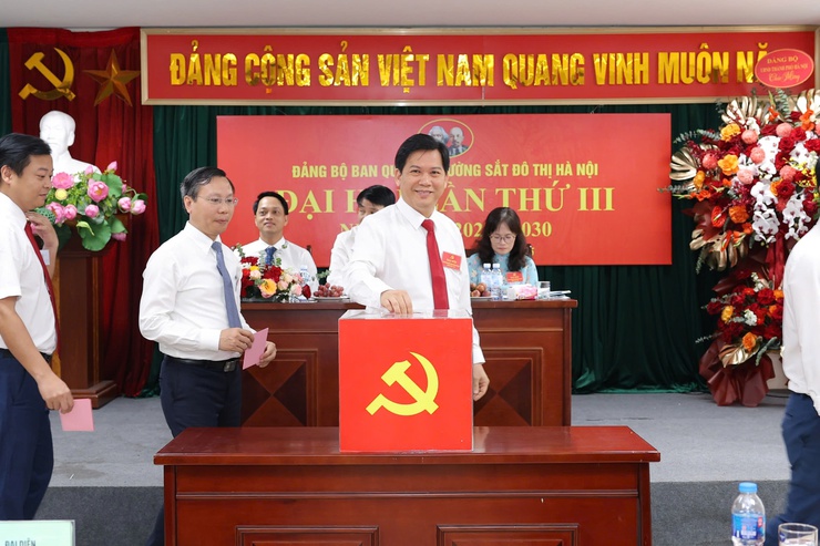 Đảng bộ Ban Quản lý đường sắt đô thị Hà Nội tổ chức thành công Đại hội lần thứ III, nhiệm kỳ 2025 - 2030- Ảnh 3.