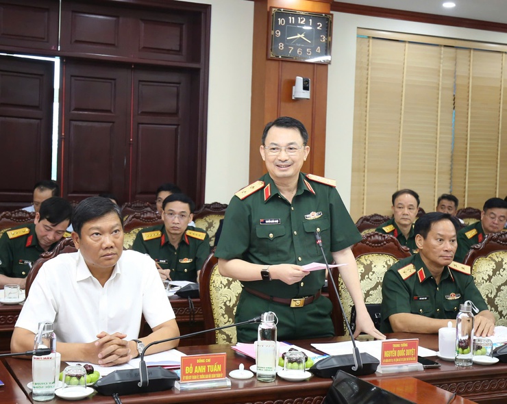 Thiếu tướng Đào Văn Nhận được giao nhiệm vụ Tư lệnh Bộ Tư lệnh Thủ đô Hà Nội- Ảnh 6.
