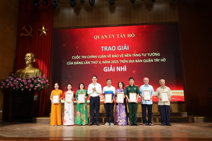 Tây Hồ tổng kết Cuộc thi chính luận bảo vệ nền tảng tư tưởng của Đảng lần thứ 5 năm 2025- Ảnh 2.