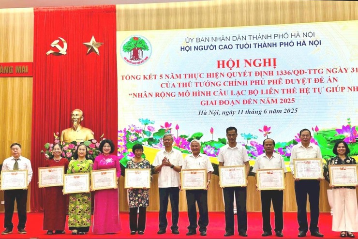 Biểu dương khen thưởng 34 tập thể, cá nhân người cao tuổi có thành tích xuất sắc- Ảnh 3.