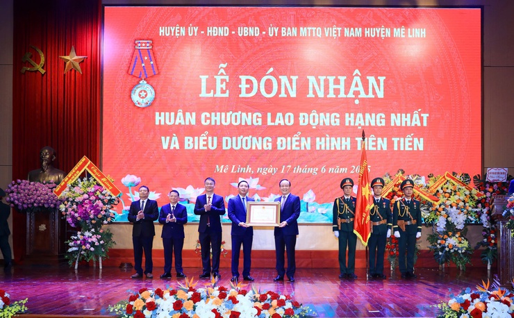 Huyện Mê Linh vinh dự đón nhận Huân chương Lao động hạng Nhất- Ảnh 4.