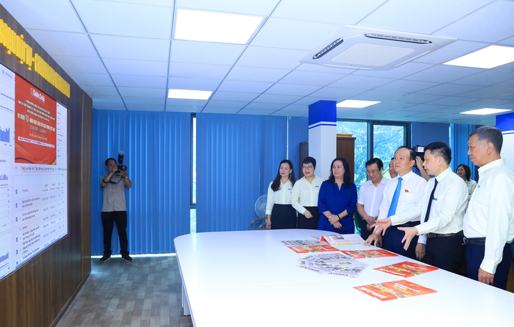 Chủ tịch HĐND Thành phố Nguyễn Ngọc Tuấn thăm, chúc mừng Báo Kinh tế & Đô thị nhân kỷ niệm 100 năm Ngày Báo chí cách mạng Việt Nam- Ảnh 2.