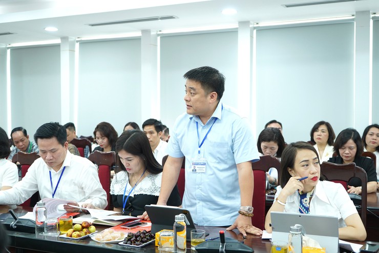 Phó Chủ tịch UBND Thành phố Vũ Thu Hà: "Không để người dân đến nộp hồ sơ chỗ này lại chỉ sang chỗ khác"- Ảnh 2.