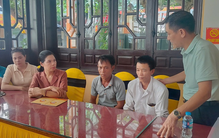 Mặt trận Thành phố động viên, thăm hỏi thân nhân vụ nổ tại Hà Đông- Ảnh 1.