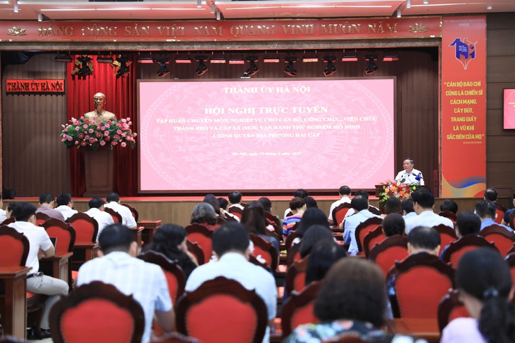 Vận hành chính quyền địa phương 2 cấp: Tiếp cận, thực hiện nhiệm vụ mới với tư duy mới, cách làm mới- Ảnh 1.
