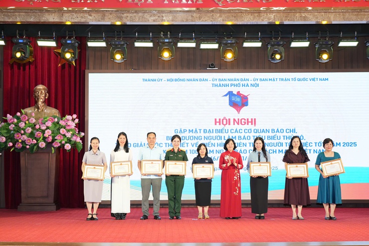 Hà Nội luôn tạo mọi điều kiện thuận lợi để báo chí tác nghiệp và hoạt động- Ảnh 7.
