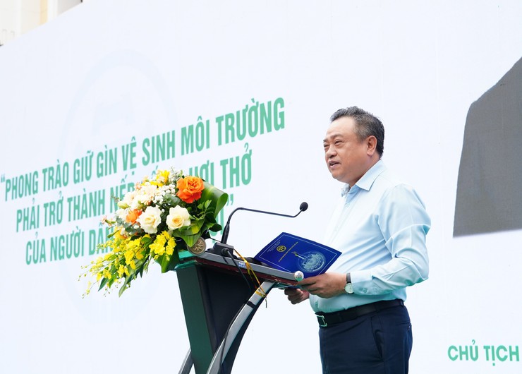 Hà Nội tiên phong vận hành thiết bị vệ sinh môi trường hiện đại tại 4 quận nội đô- Ảnh 2.