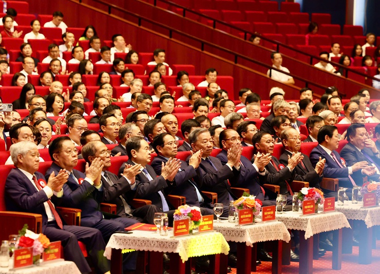 Báo chí tiếp tục khẳng định bản lĩnh cách mạng, vai trò tiên phong trên mặt trận tư tưởng-văn hóa- Ảnh 1.
