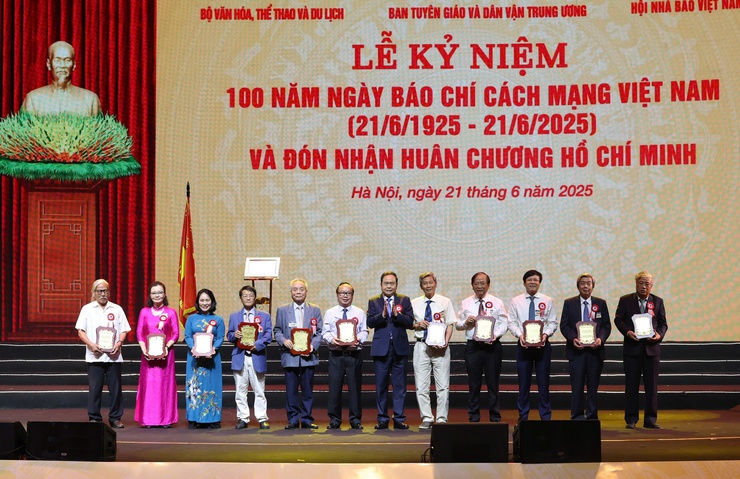 Báo chí tiếp tục khẳng định bản lĩnh cách mạng, vai trò tiên phong trên mặt trận tư tưởng-văn hóa- Ảnh 8.