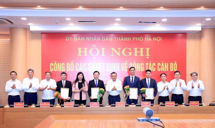 Đồng chí Lê Thanh Nam được bổ nhiệm giữ chức vụ Chánh Văn phòng UBND thành phố Hà Nội- Ảnh 1.