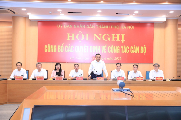 Đồng chí Lê Thanh Nam được bổ nhiệm giữ chức vụ Chánh Văn phòng UBND thành phố Hà Nội- Ảnh 2.
