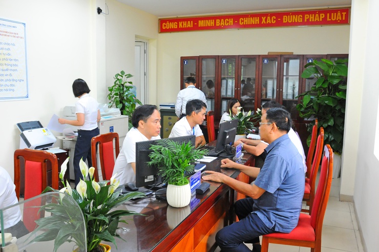 Phường Long Biên (mới) vận hành thử mô hình chính quyền địa phương 2 cấp đảm bảo thông suốt- Ảnh 1.