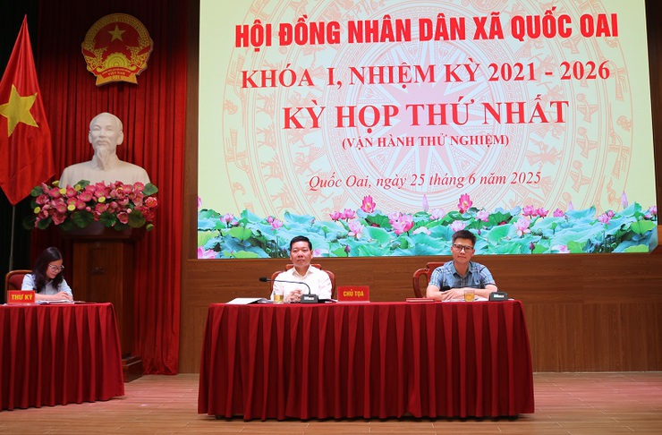 Kỳ họp thử nghiệm HĐND xã Quốc Oai: Bước chuẩn bị quan trọng cho nhiệm kỳ mới- Ảnh 3.