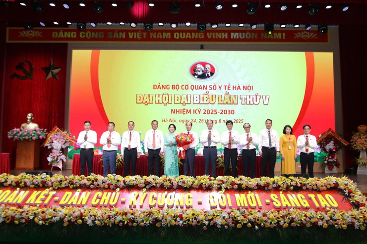 Đại hội Đảng bộ cơ quan Sở Y tế Hà Nội lần thứ V, nhiệm kỳ 2025-2030- Ảnh 10.