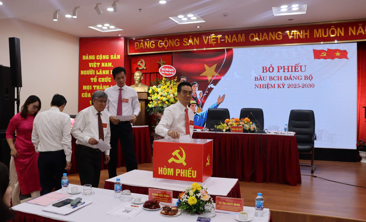 Đảng bộ cơ quan Sở Quy hoạch - Kiến trúc Hà Nội tổ chức thành công Đại hội lần thứ VI- Ảnh 1.