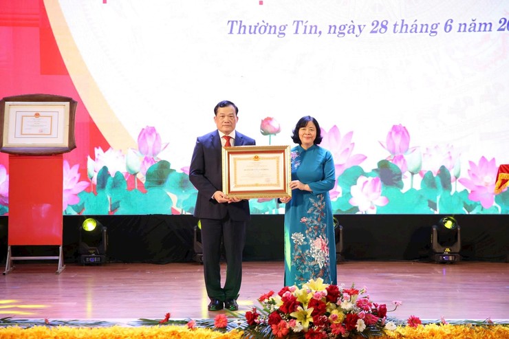 Huyện Thường Tín đón nhận danh hiệu Huyện đạt chuẩn nông thôn mới nâng cao- Ảnh 3.