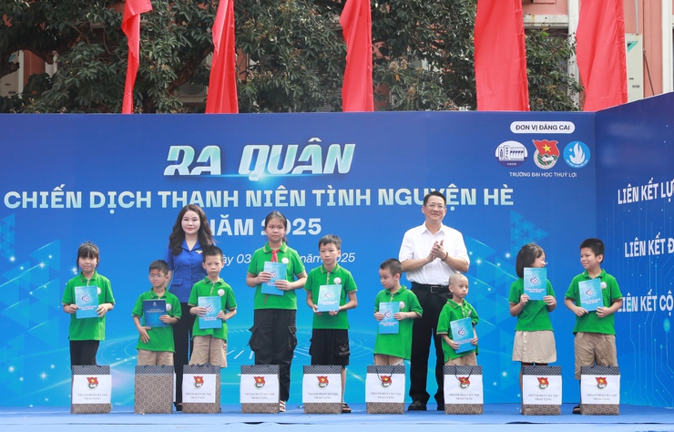 Sôi nổi nhiều hoạt động Chiến dịch Thanh niên tình nguyện hè 2025- Ảnh 4.