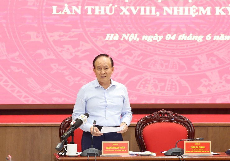 Đổi mới trong xây dựng Văn kiện Đại hội Đảng bộ Thành phố: Thu hút được người dân tham gia xây dựng, phát triển Thủ đô- Ảnh 3.