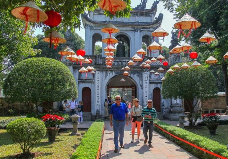 Thương mại - dịch vụ Hà Nội tăng trưởng tích cực- Ảnh 3.