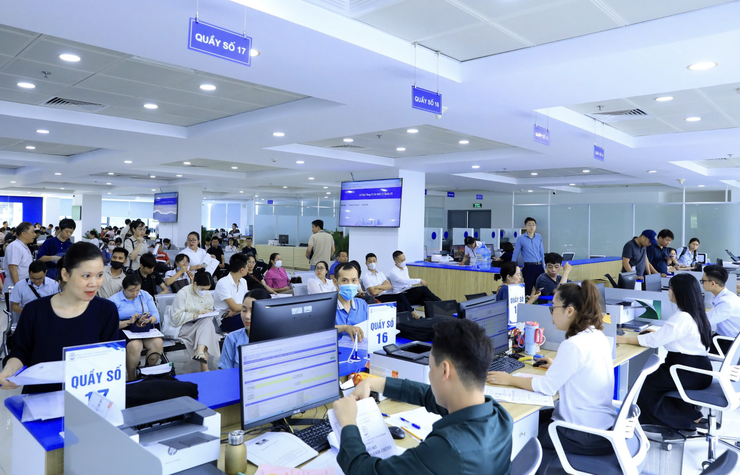 Trung tâm Phục vụ hành chính công Thành phố: Nỗ lực xây dựng nền hành chính công minh bạch, hiện đại, lấy người dân làm trung tâm- Ảnh 1.