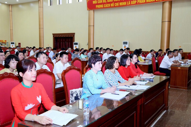 Hơn 80 học viên tham gia bồi dưỡng kiến thức quốc phòng và an ninh đối tượng 3- Ảnh 1.