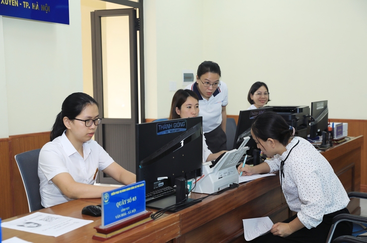 Chủ tịch HĐND Thành phố Nguyễn Ngọc Tuấn kiểm tra công tác vận hành, ngày đầu mô hình chính quyền địa phương hai cấp tại xã Phú Xuyên- Ảnh 2.