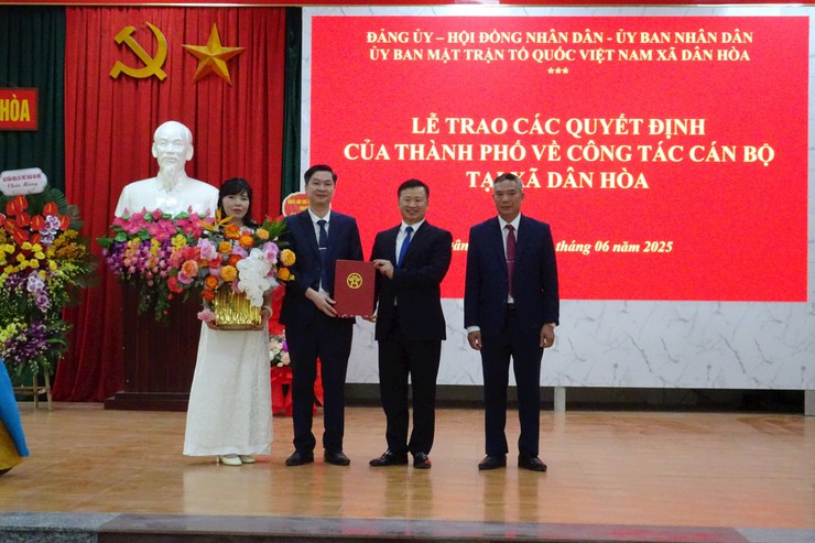 Đồng chí Mai Xuân Trường giữ chức Bí thư Đảng ủy xã Dân Hòa nhiệm kỳ 2025-2030- Ảnh 3.